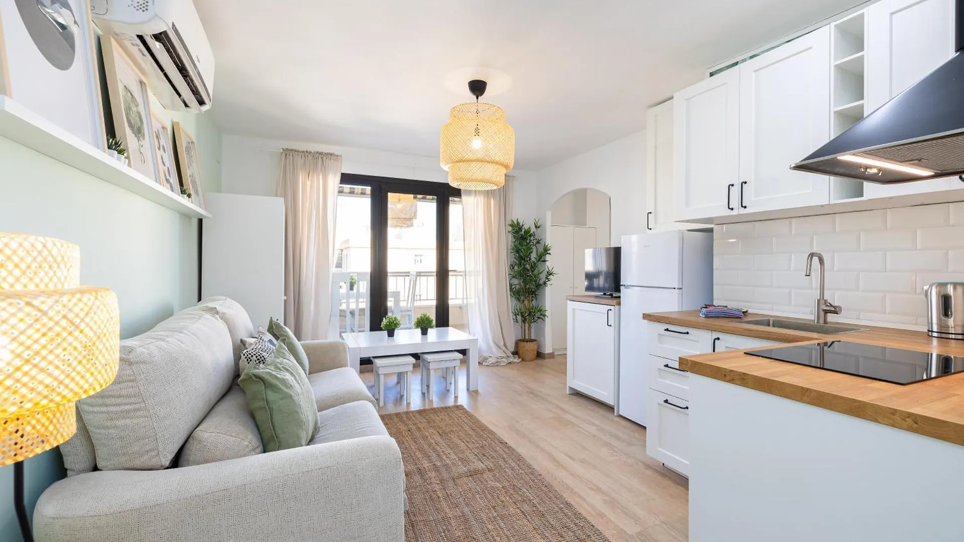Holidays2Malaga Los Guindos 500 Mts From Beach And Promenade