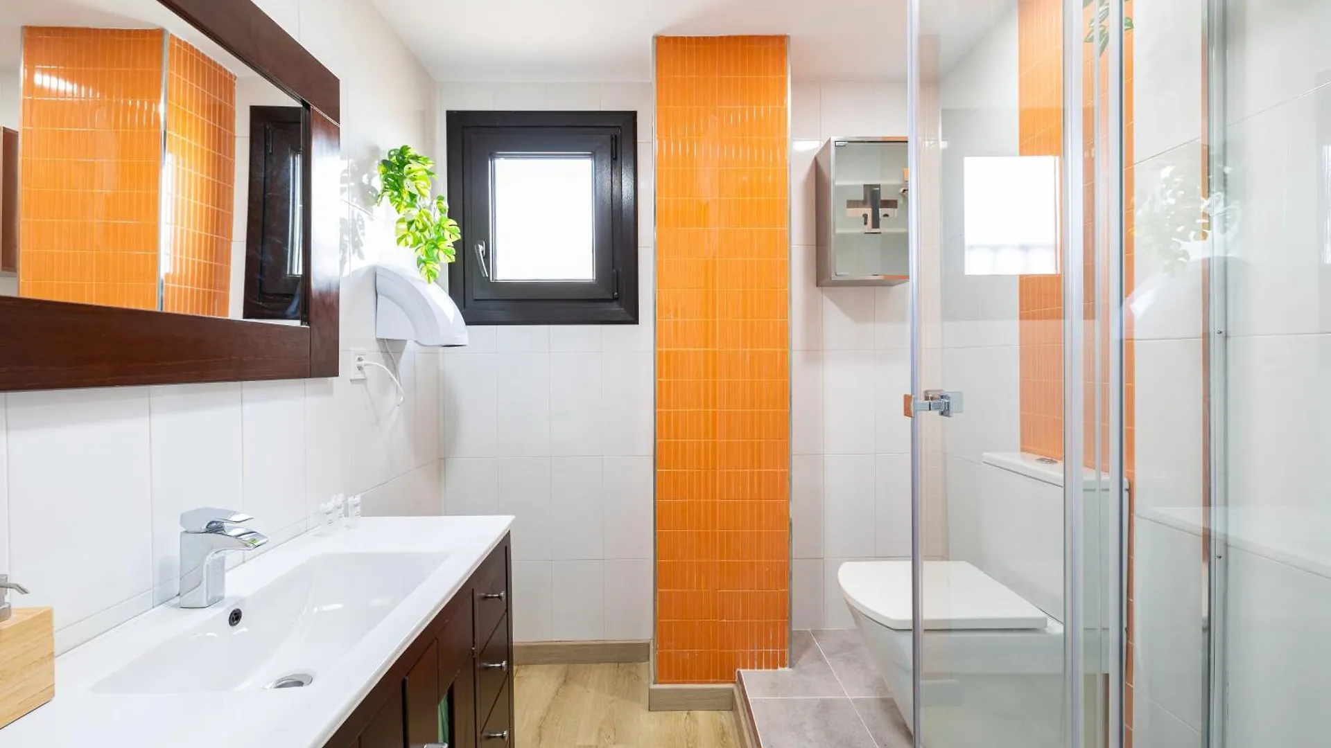 Apartment Holidays2Malaga Los Guindos 500 Mts From Beach And Promenade